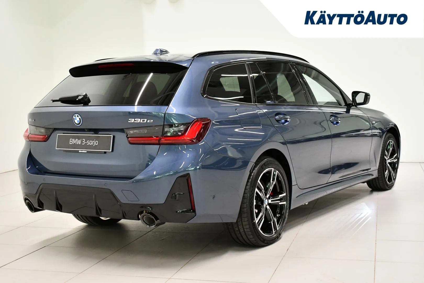 BMW 330 ZPT-792 carousel image