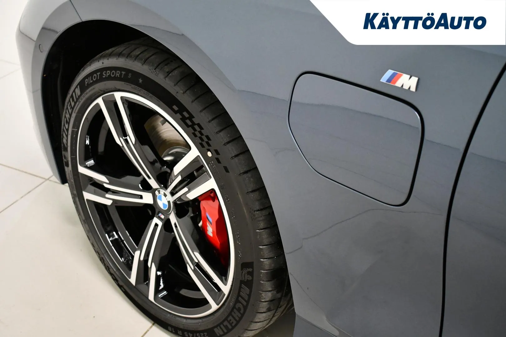 BMW 330 ZPT-792 carousel image