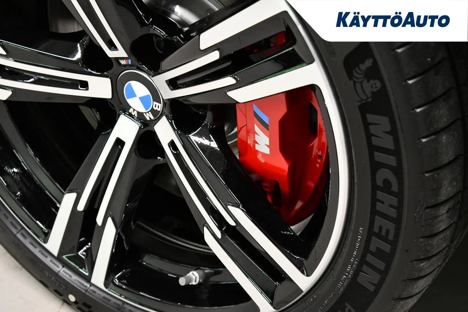 BMW 330 ZPT-792 carousel image