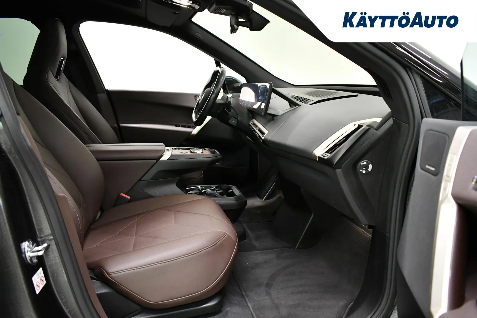 BMW iX MOE-179 carousel image