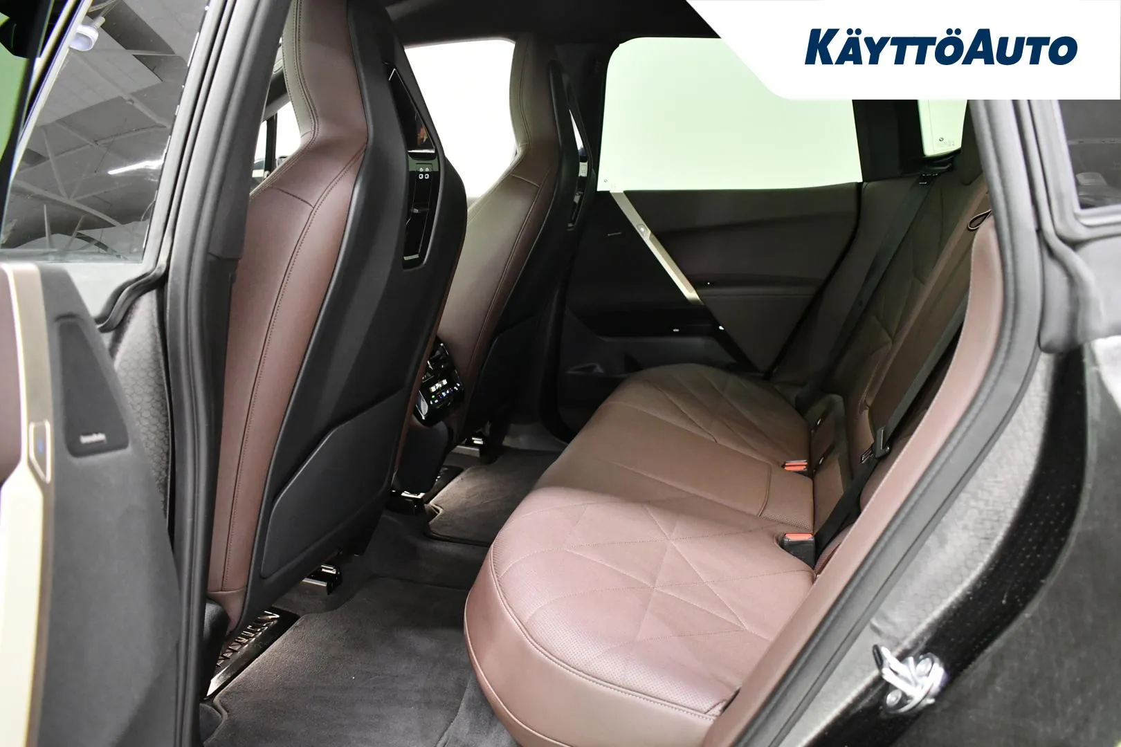 BMW iX MOE-179 carousel image