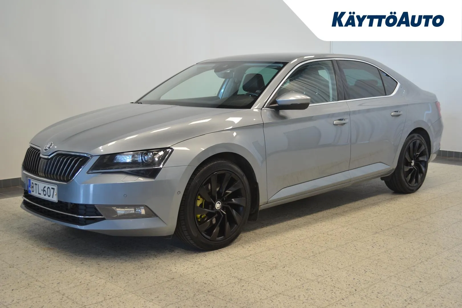 SKODA Superb BTL-607 carousel image
