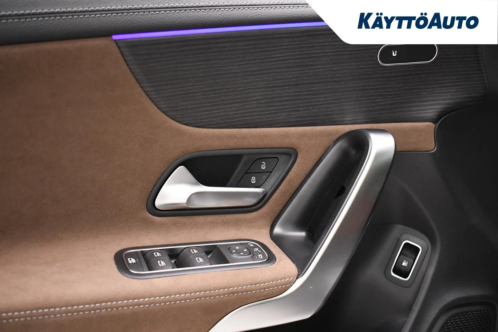 Mercedes-Benz CLA EUT-456 carousel image