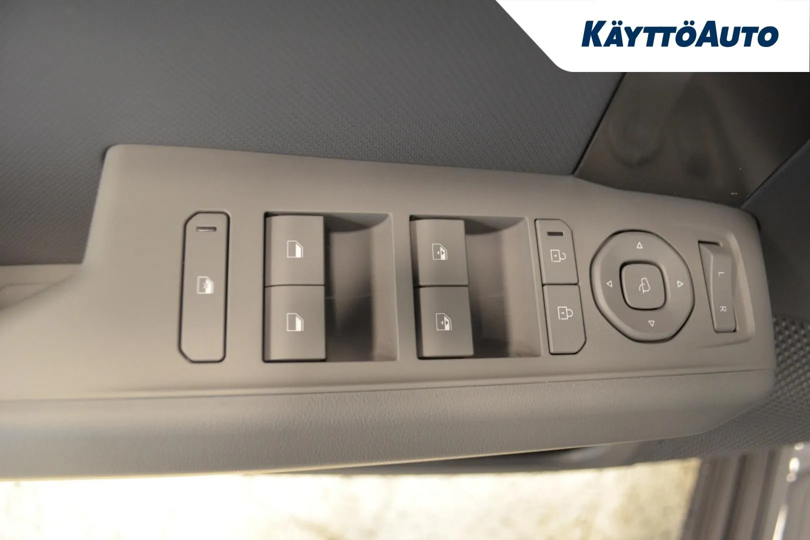 Kia EV3 GRH-460 carousel image