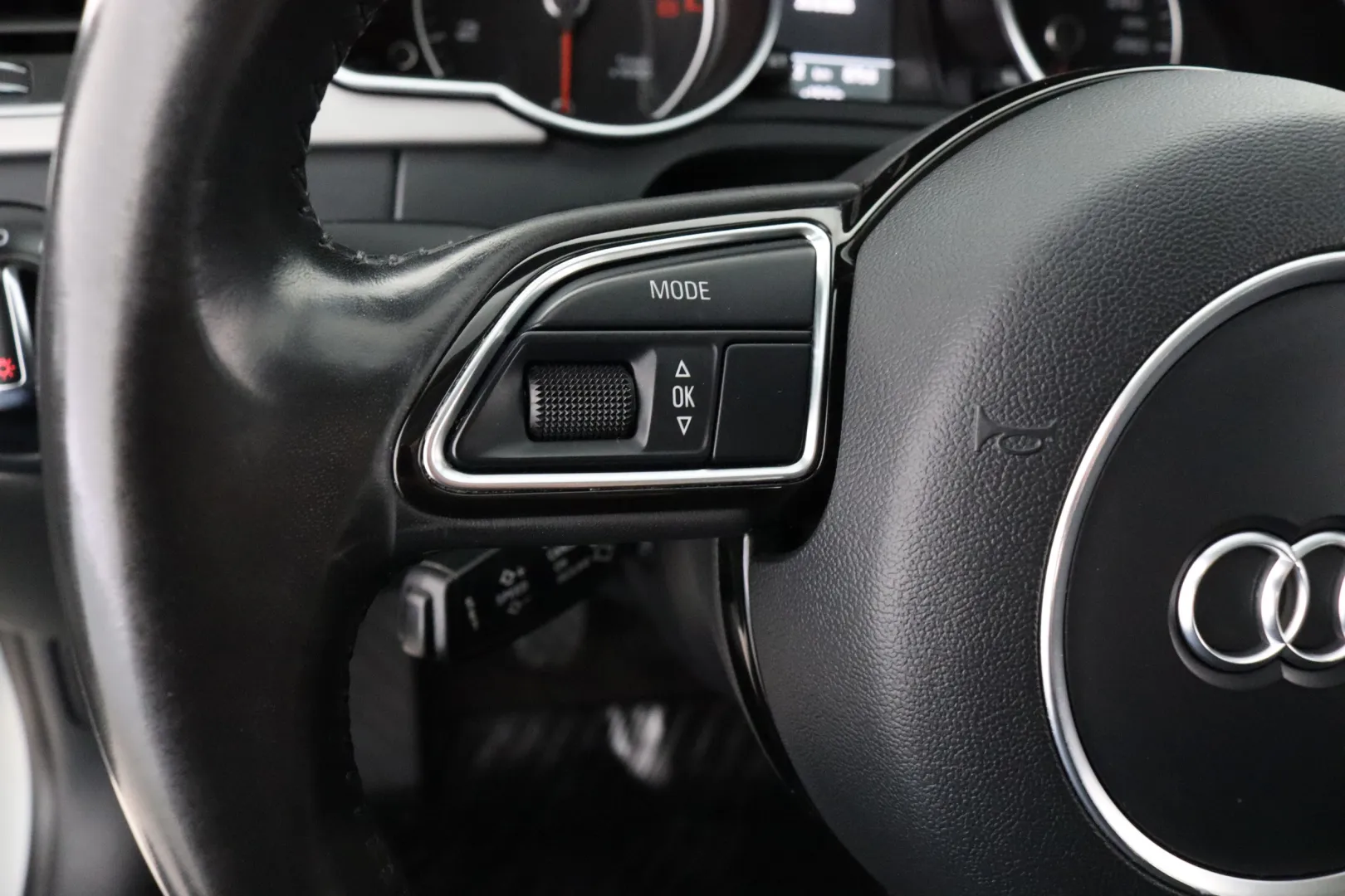 AUDI A5 IKV-788 carousel image