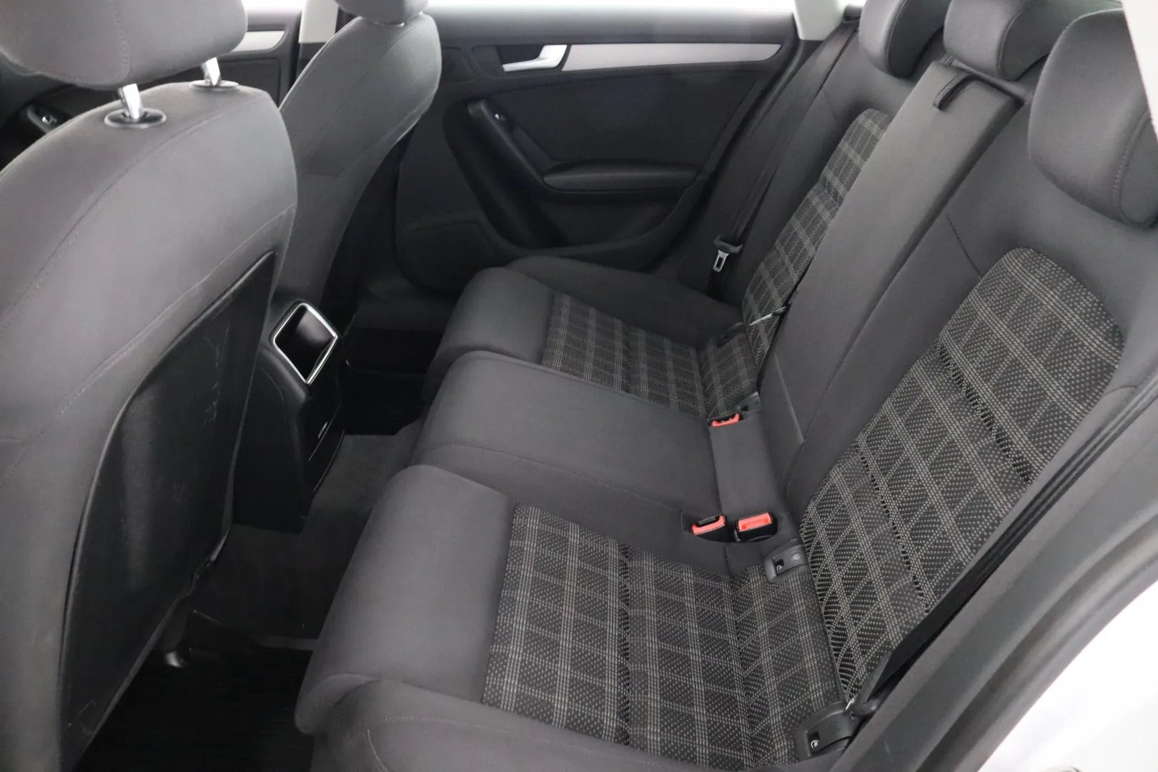 AUDI A5 IKV-788 carousel image