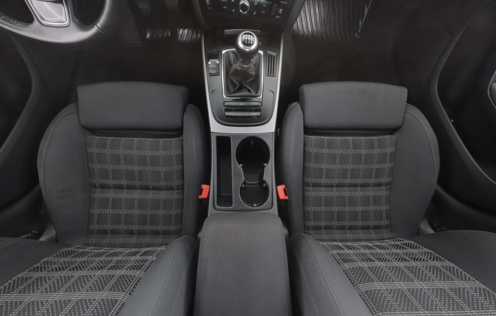 AUDI A5 IKV-788 carousel image