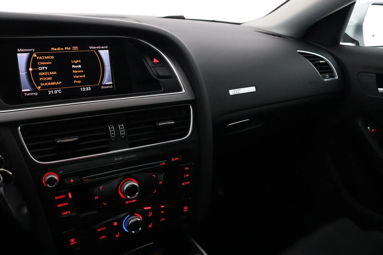 AUDI A5 IKV-788 carousel image