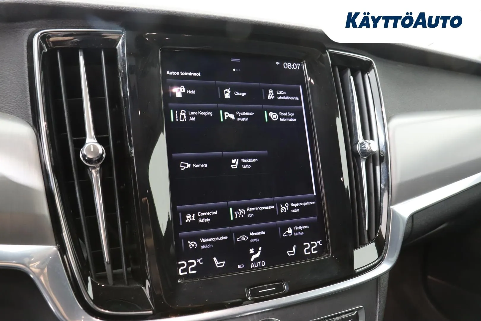 VOLVO V90 NNM-593 carousel image