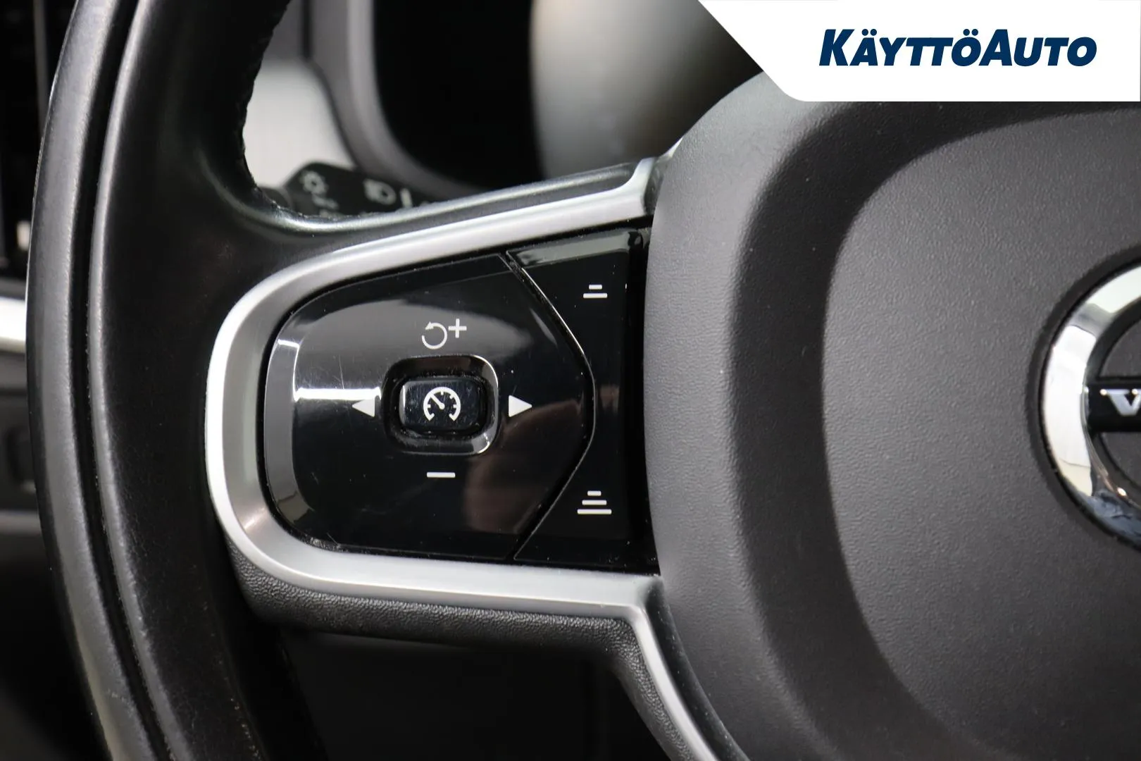 VOLVO V90 NNM-593 carousel image