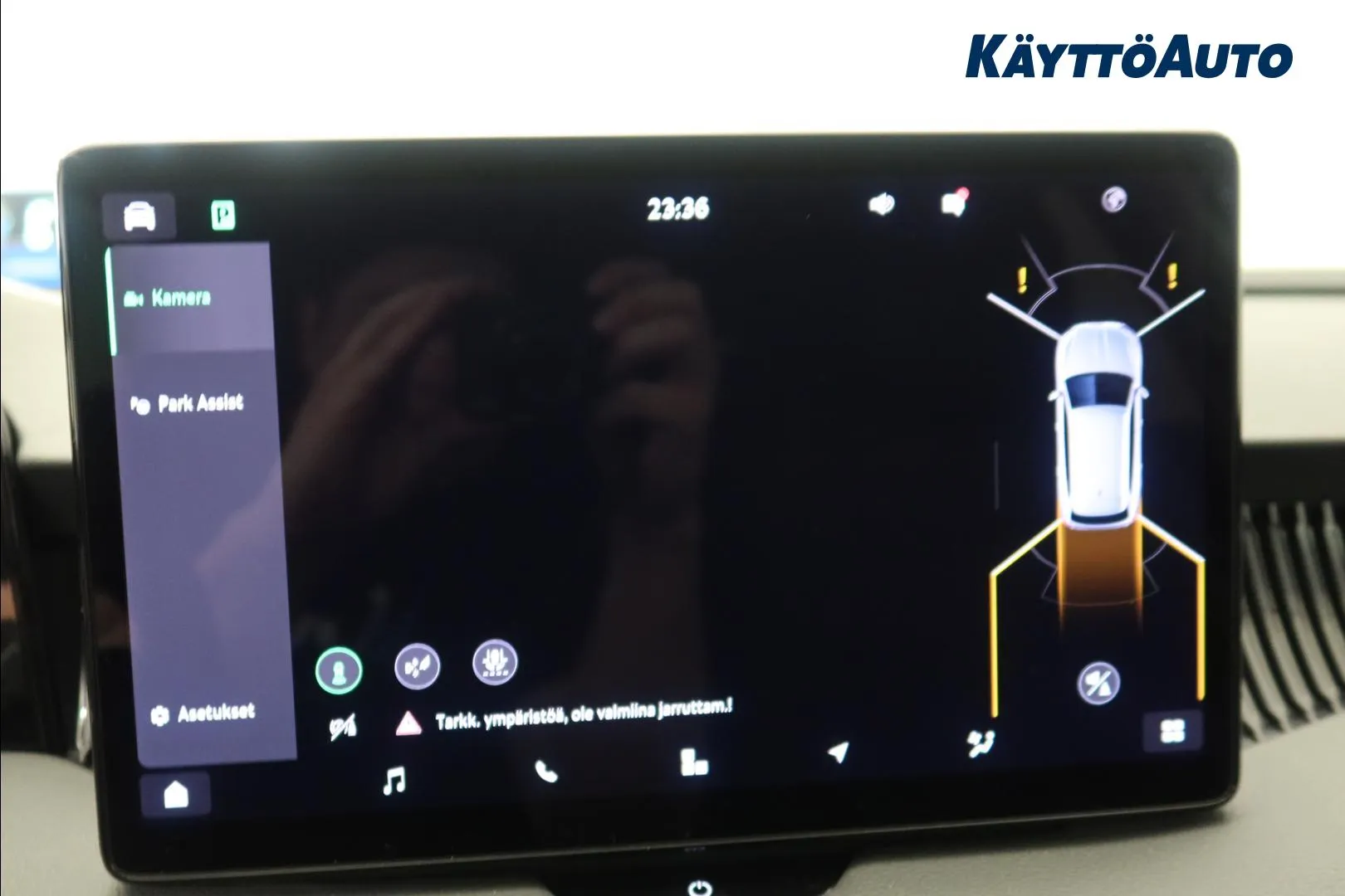 Skoda Superb JNK-513 carousel image