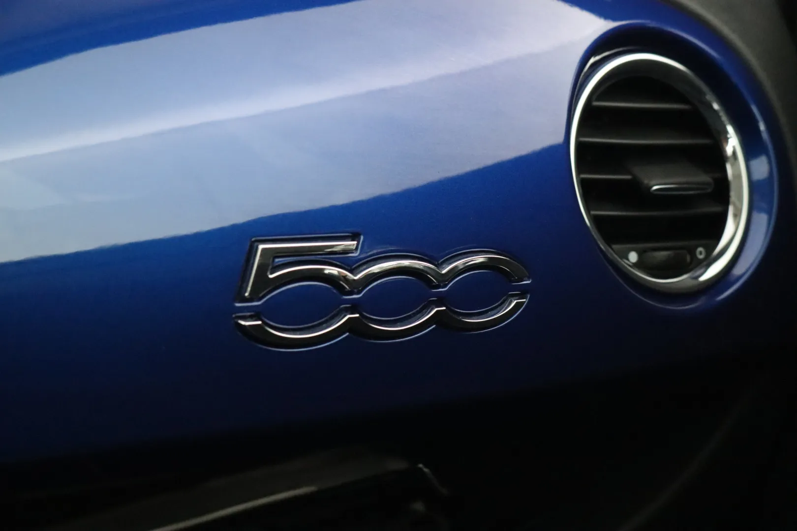 FIAT 500 CHX-893 carousel image