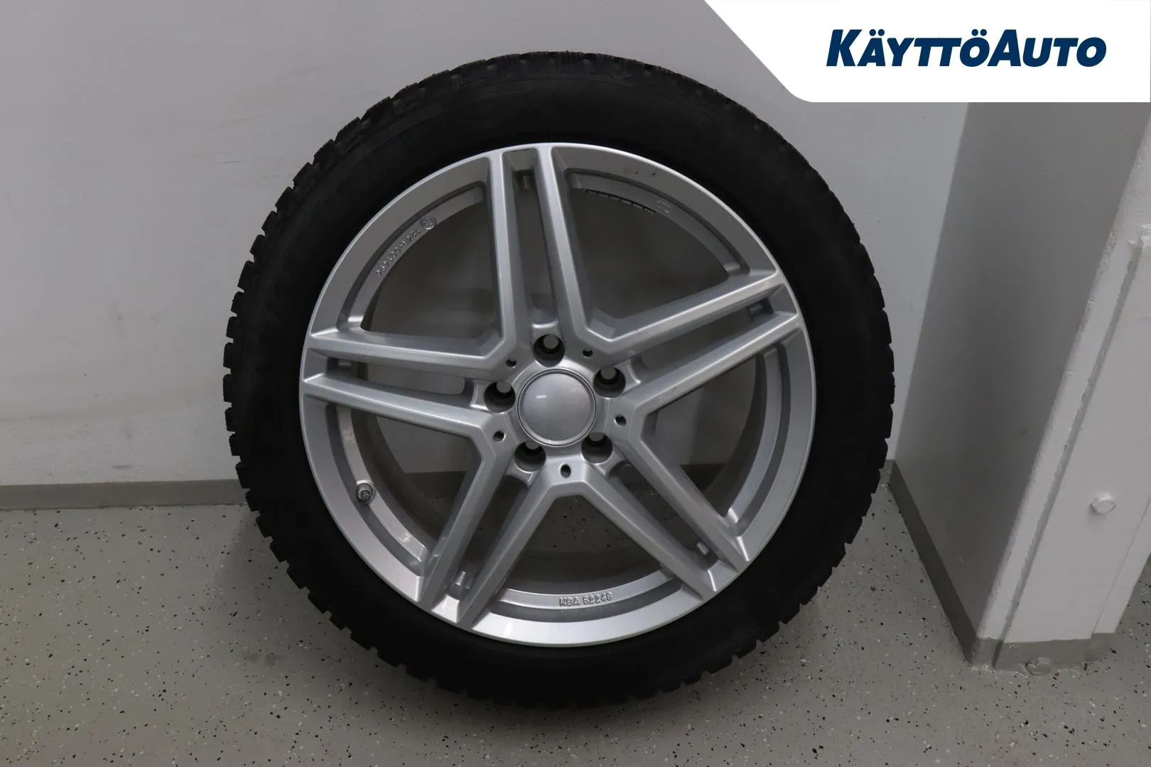 MERCEDES-BENZ CLA GOF-560 carousel image