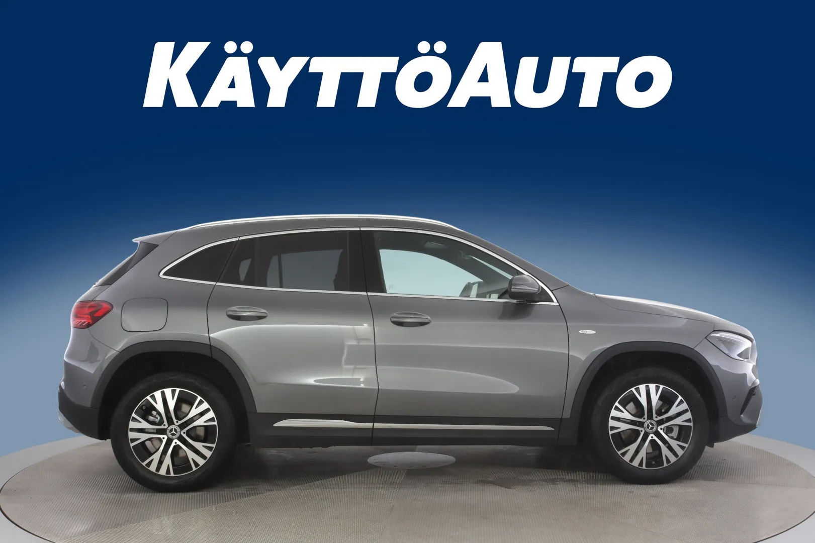 MERCEDES-BENZ GLA XTK-809 carousel image