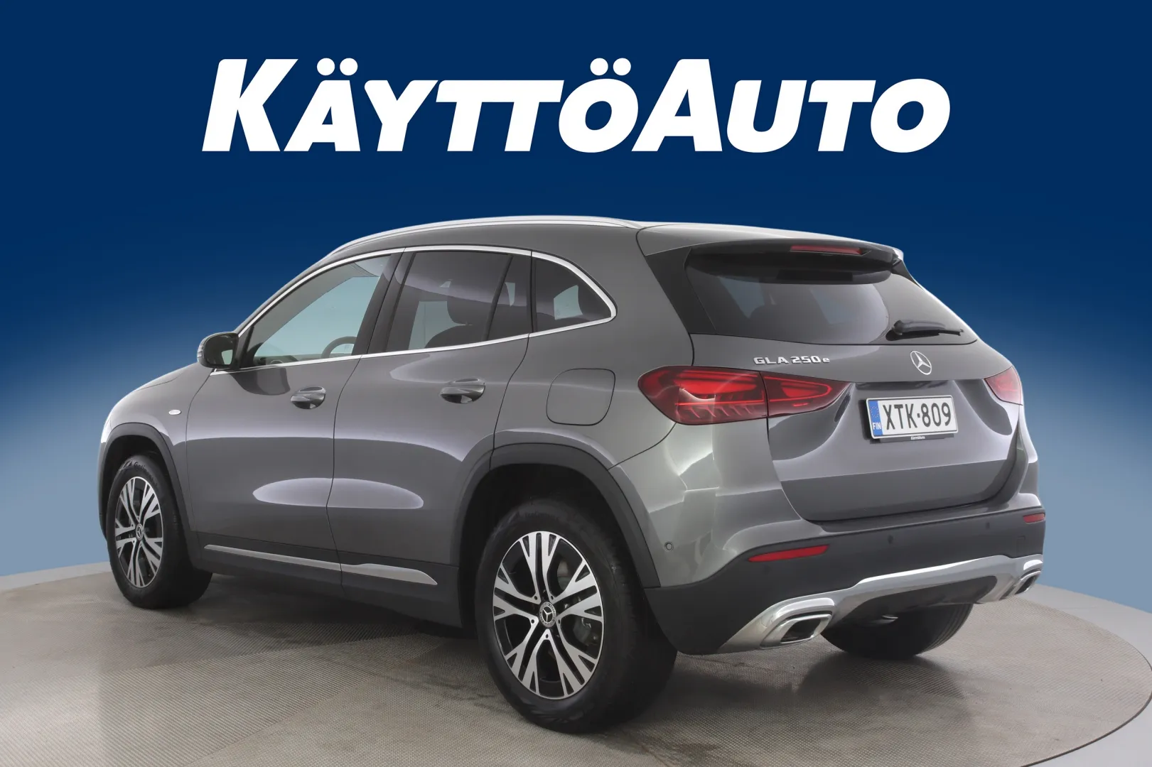 MERCEDES-BENZ GLA XTK-809 carousel image