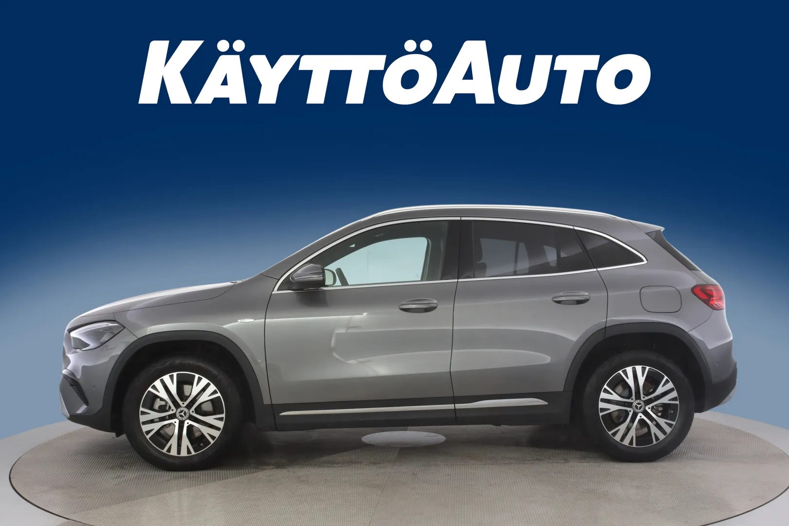 MERCEDES-BENZ GLA XTK-809 carousel image