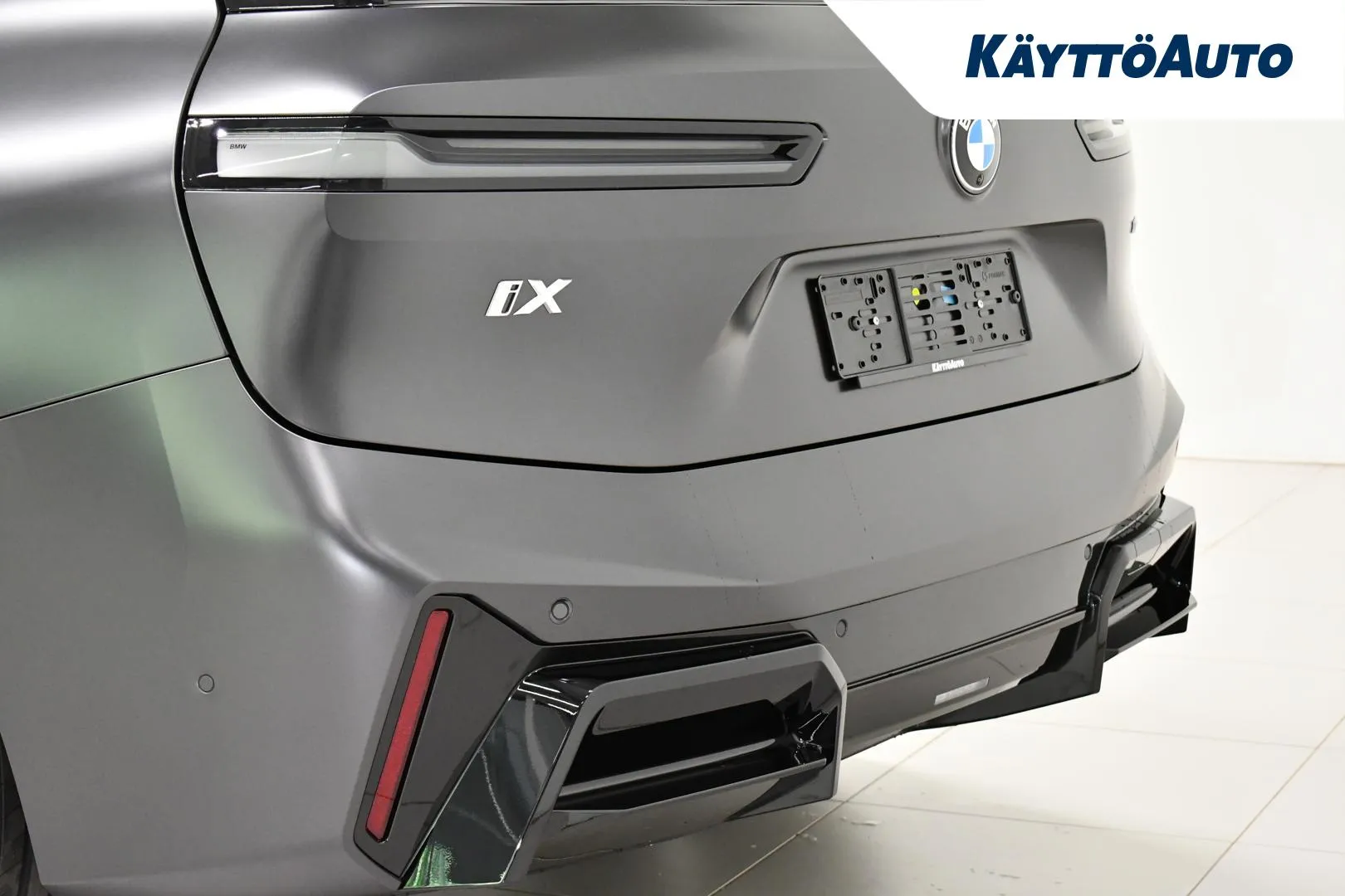 BMW iX ZPV-206 carousel image