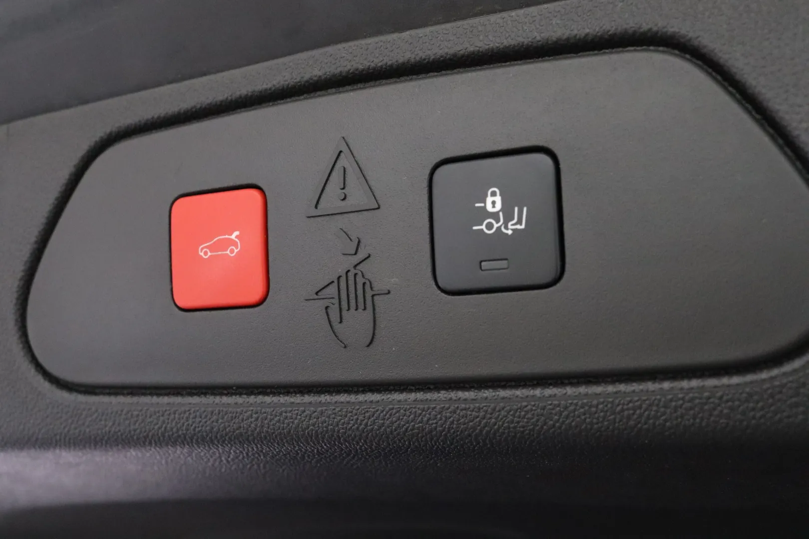 OPEL Grandland X MZF-687 carousel image