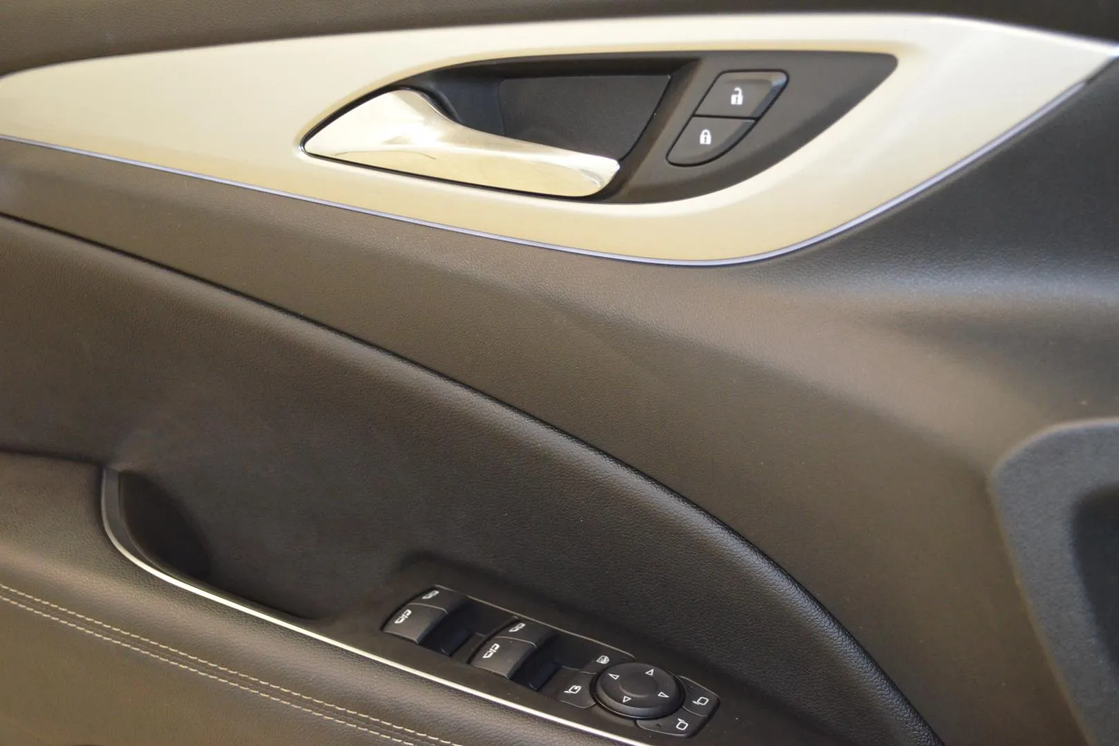 OPEL Insignia JLV-775 carousel image