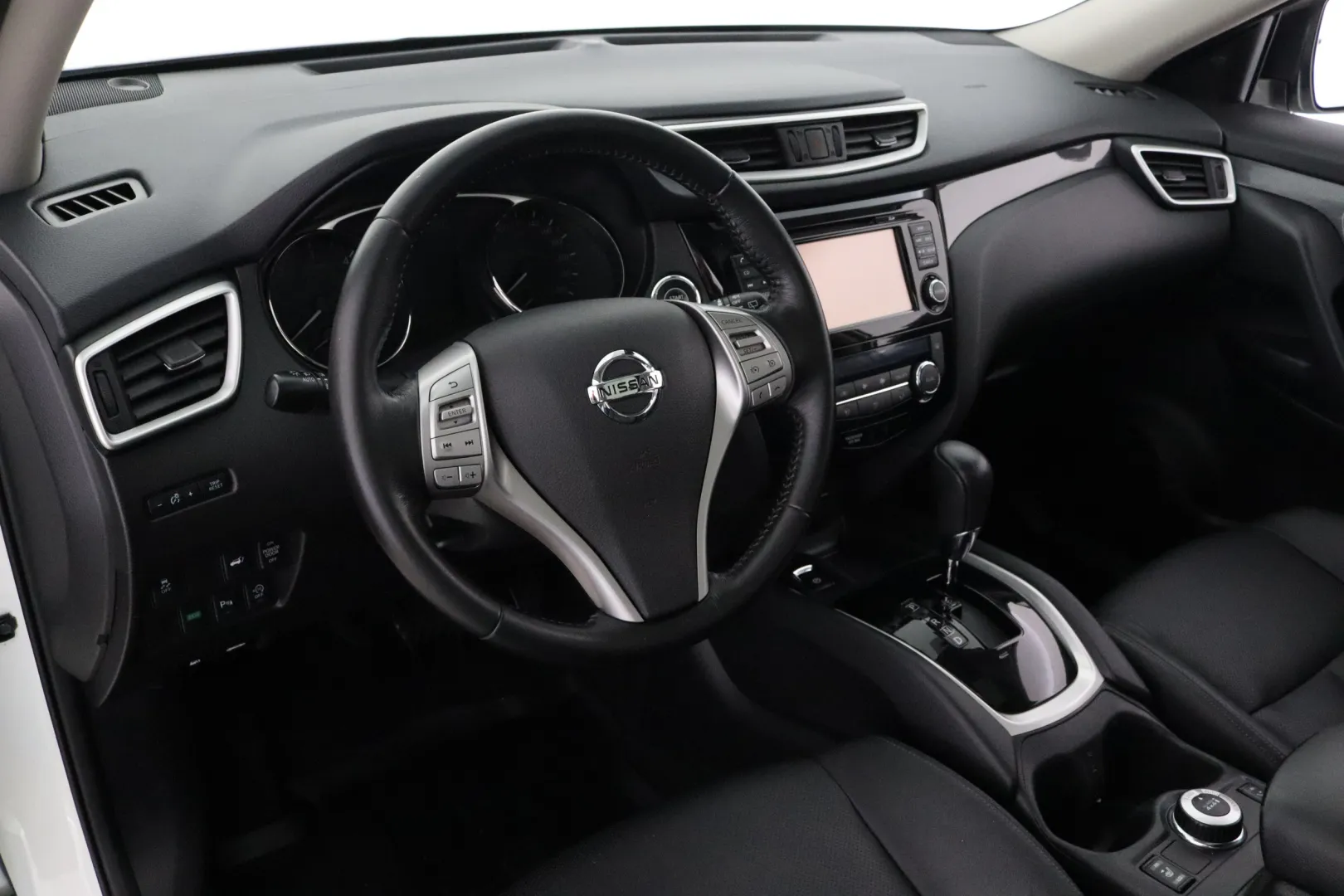 NISSAN X-Trail JKR-227 carousel image