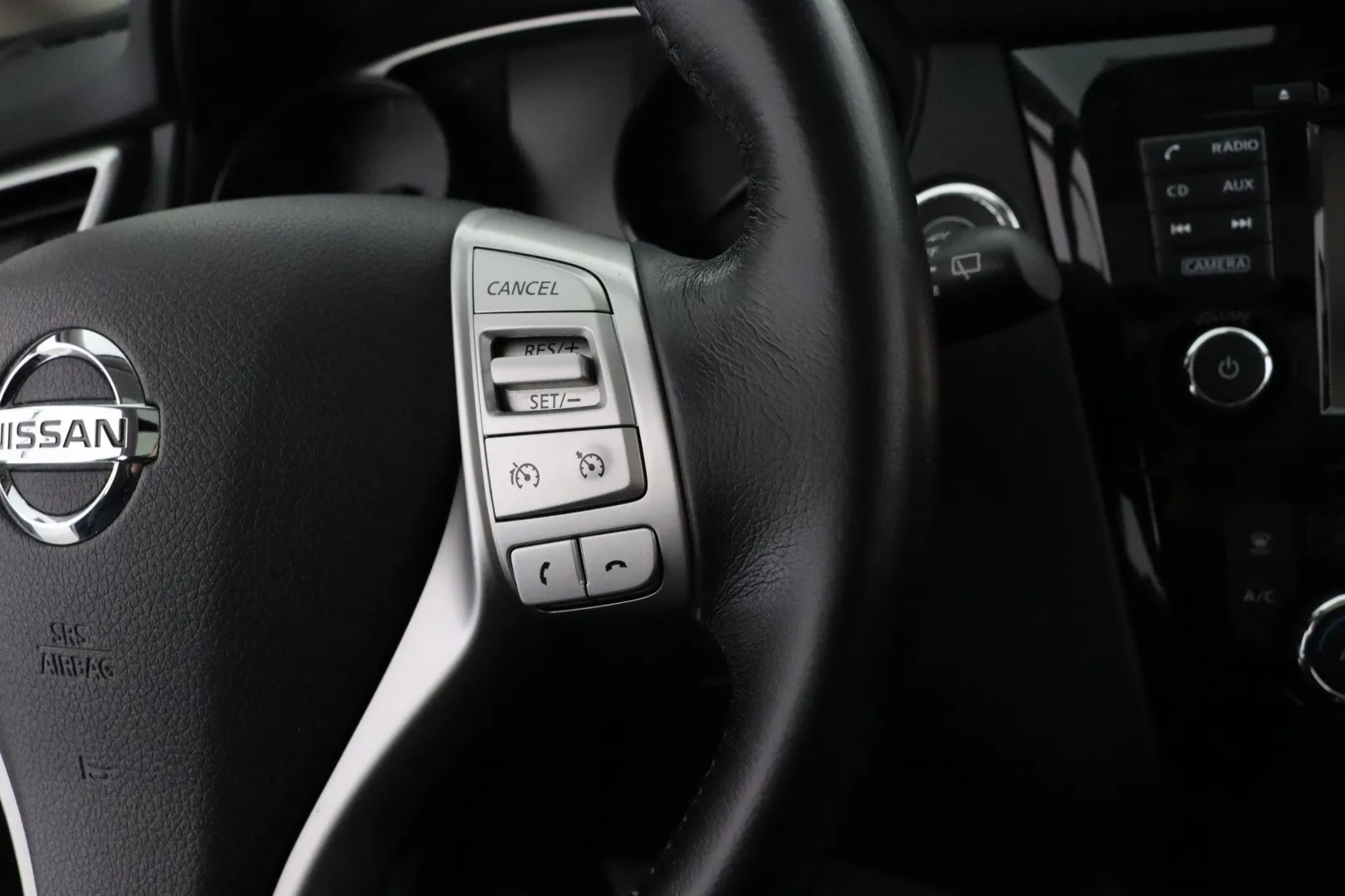 NISSAN X-Trail JKR-227 carousel image