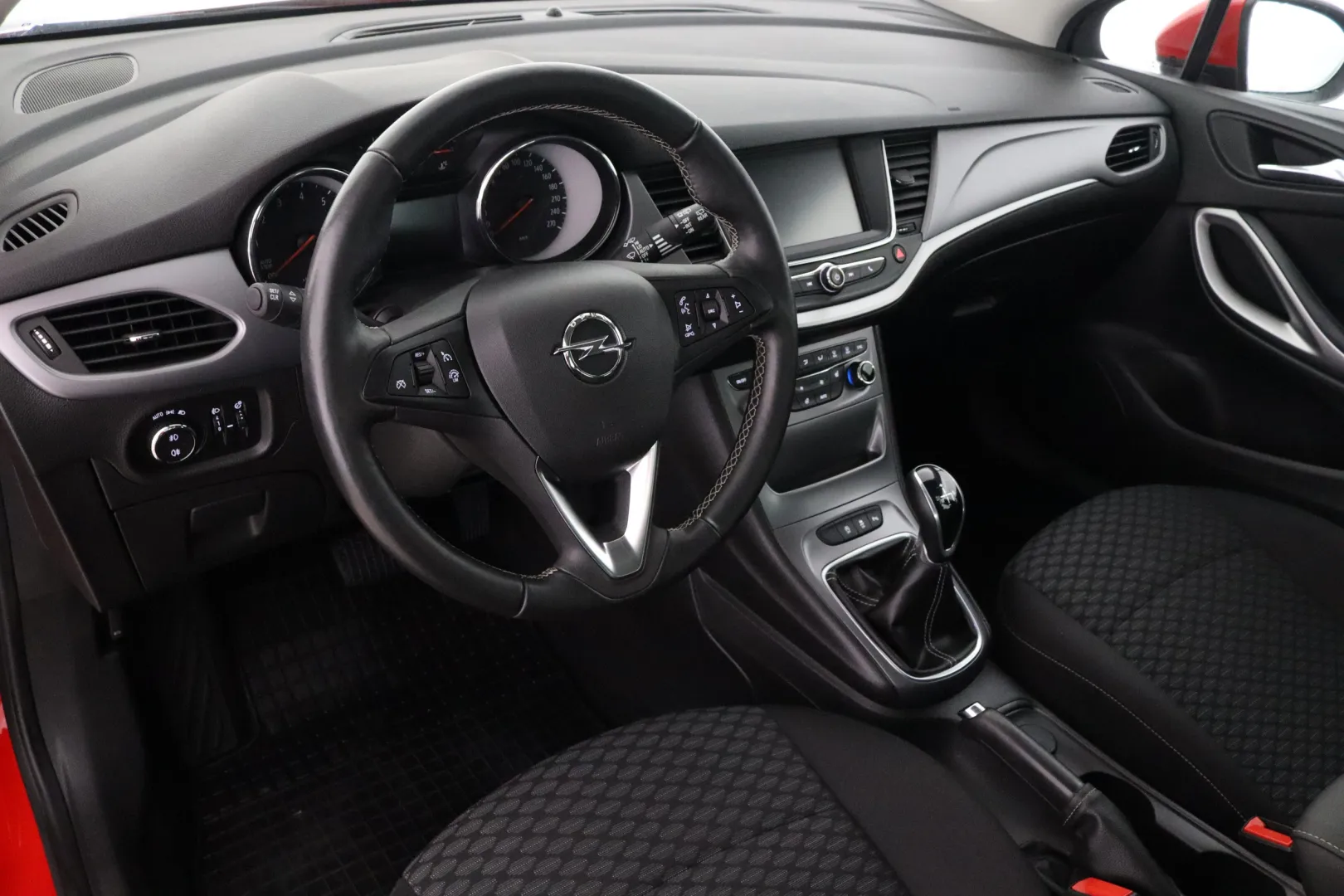 OPEL Astra YJU-315 carousel image