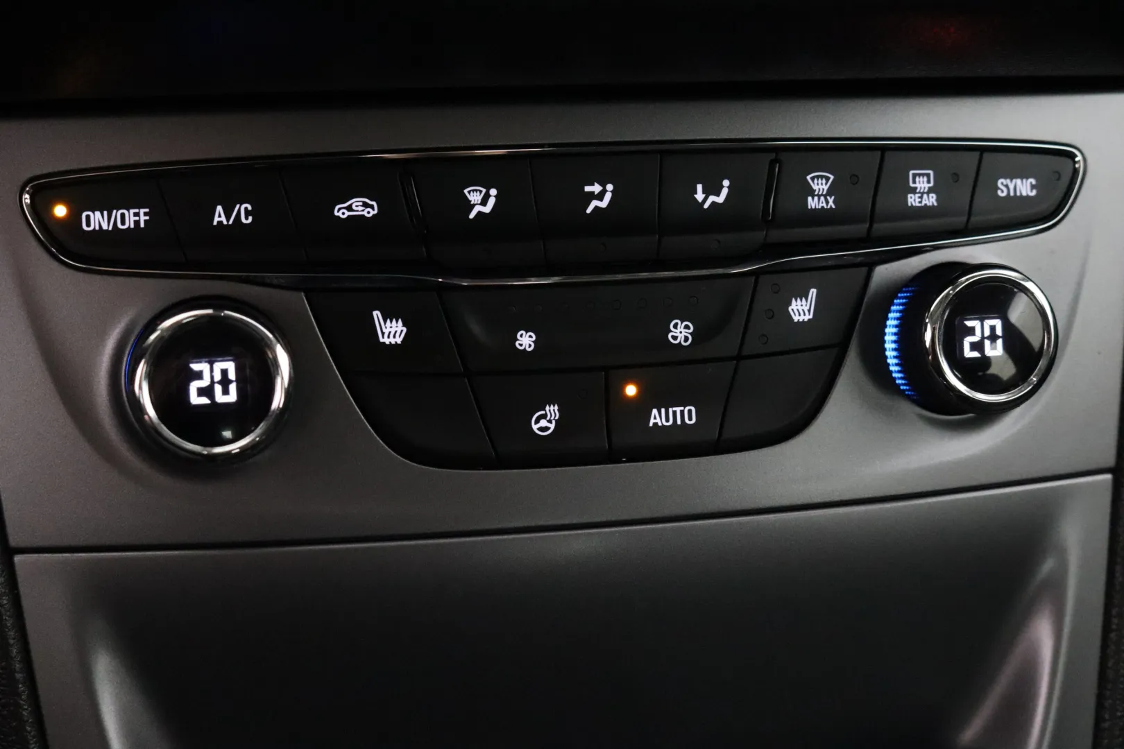 OPEL Astra YJU-315 carousel image