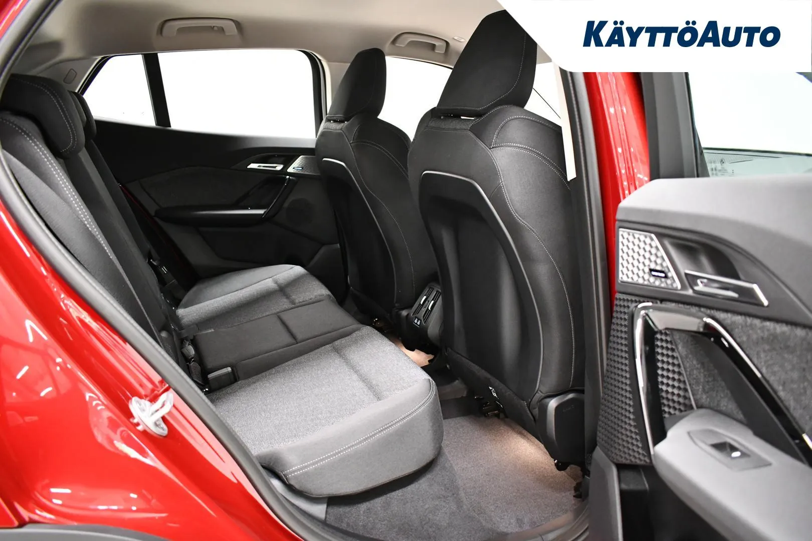 BMW iX2 XUZ-779 carousel image