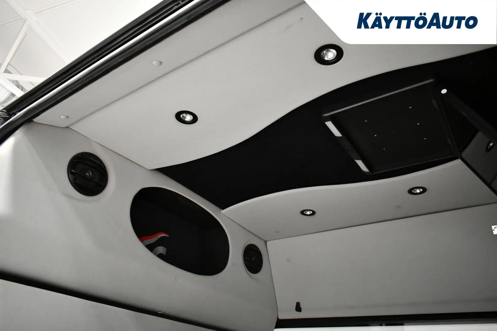 VOLKSWAGEN Crafter LZV-588 carousel image