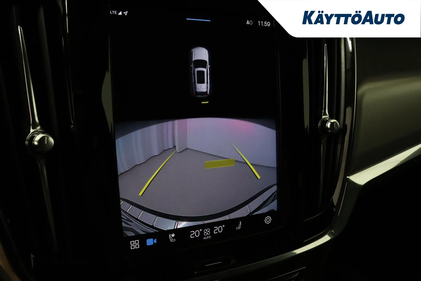 VOLVO V90 CRU-582 carousel image