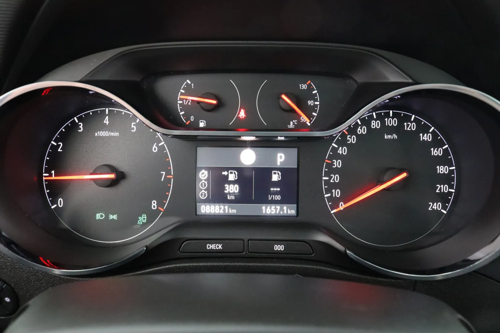 OPEL Crossland X FMU-785 carousel image