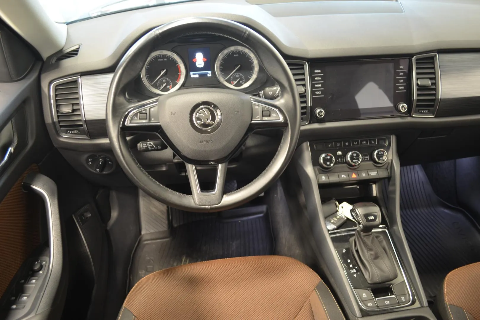 SKODA Kodiaq YKC-456 carousel image