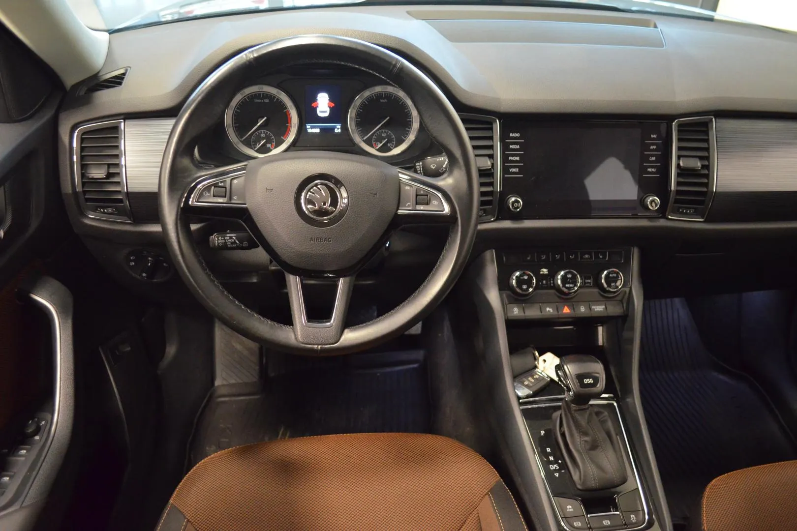 SKODA Kodiaq YKC-456 carousel image