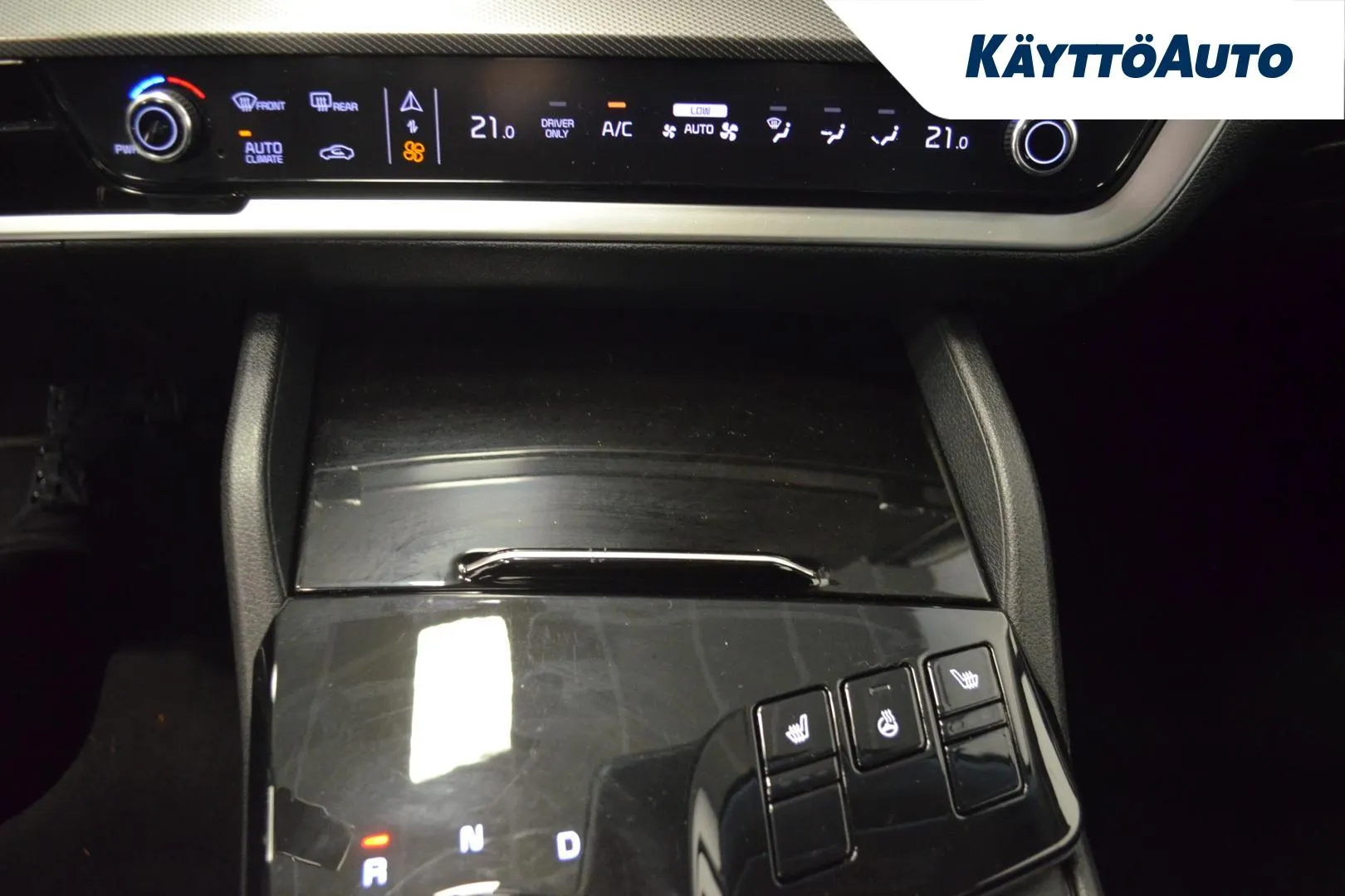 KIA Sportage ZOL-299 carousel image