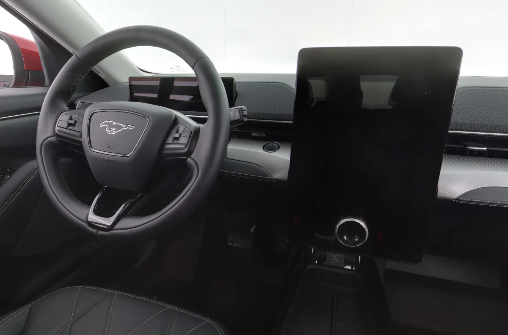 FORD Mustang Mach-E ETV-624 carousel image