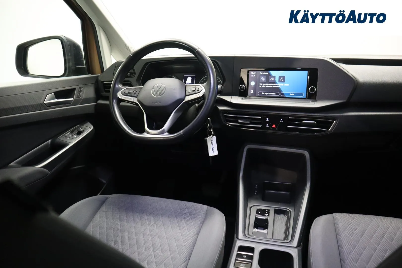 VOLKSWAGEN Caddy Maxi ZNP-346 carousel image