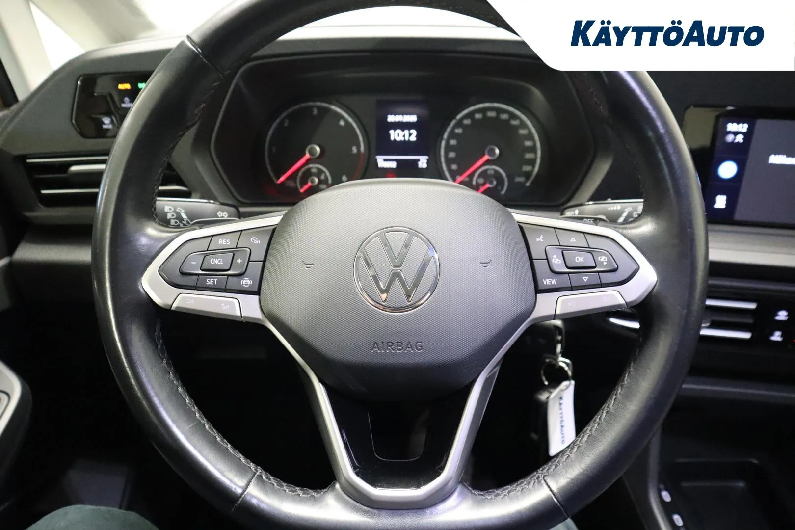 VOLKSWAGEN Caddy Maxi ZNP-346 carousel image