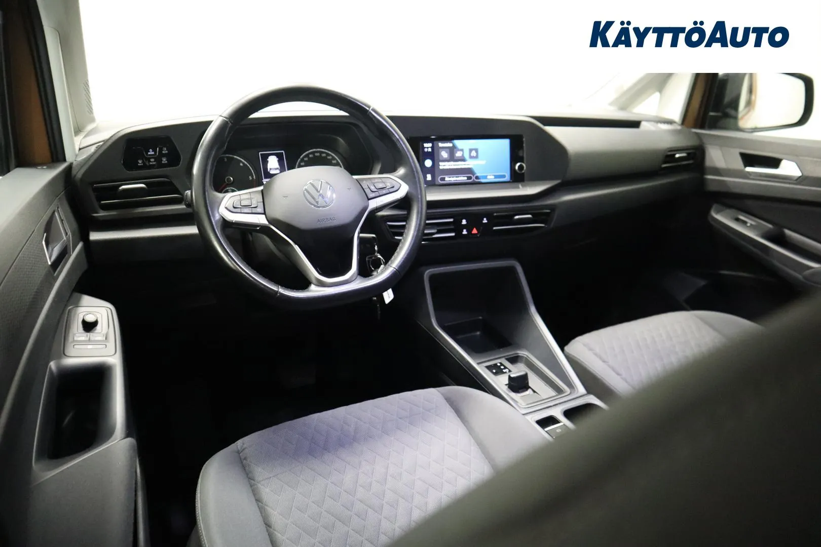 VOLKSWAGEN Caddy Maxi ZNP-346 carousel image