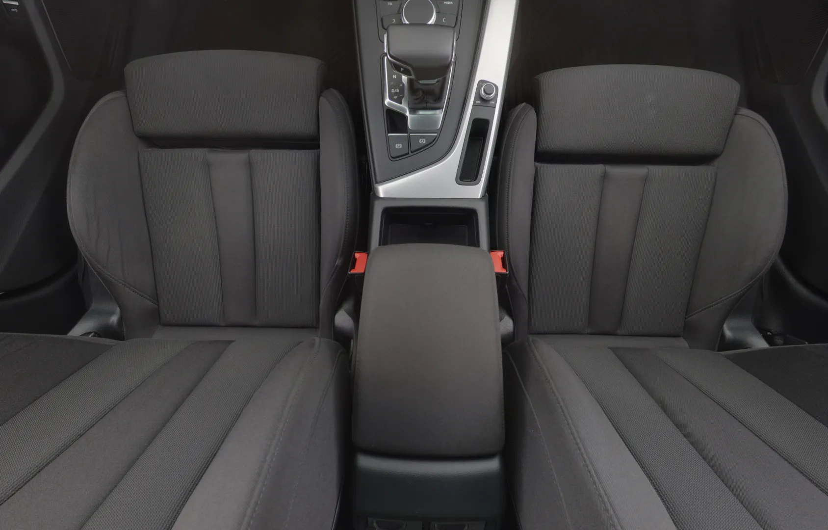 AUDI A5 CNT-905 carousel image