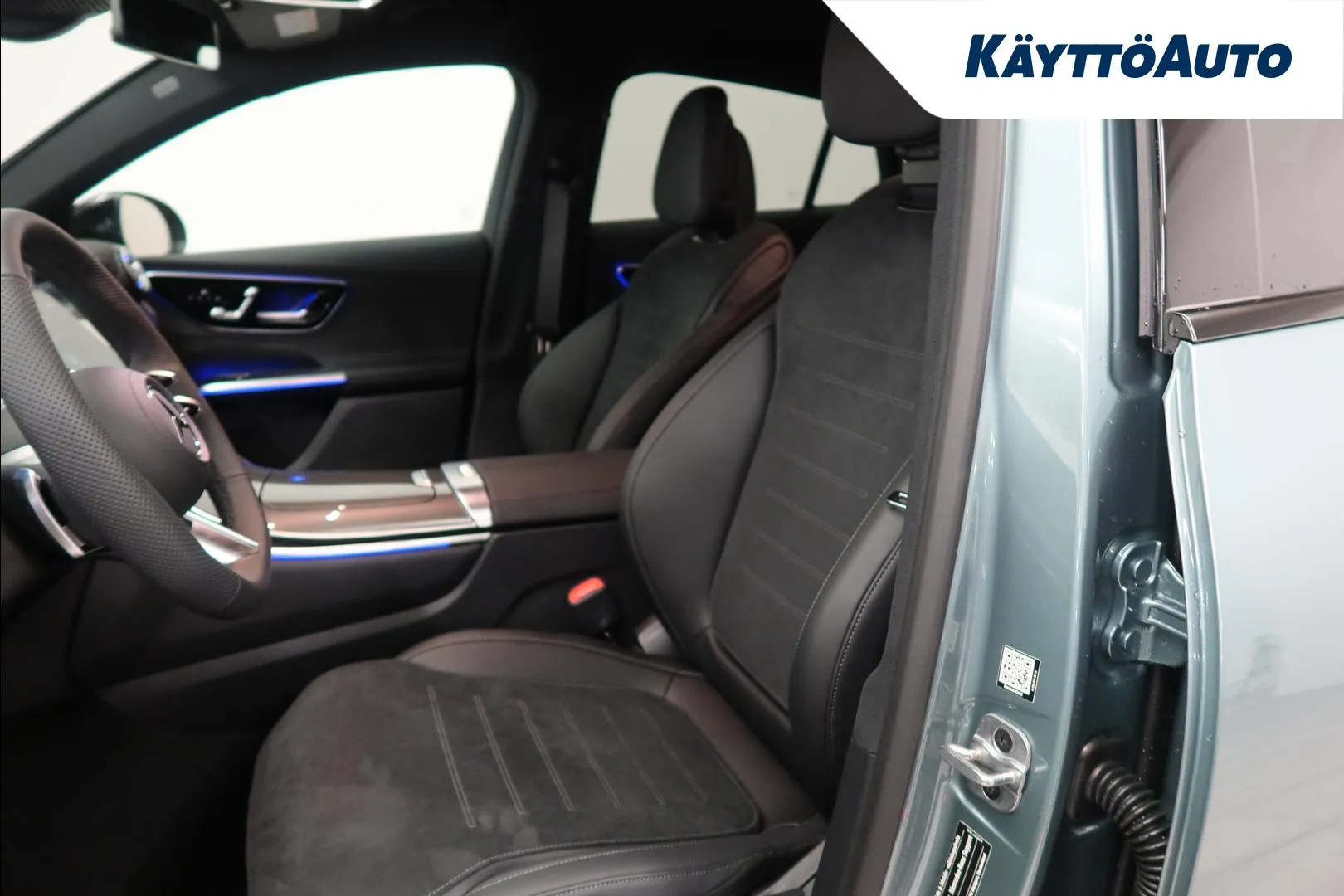 Mercedes-Benz GLC EVP-111 carousel image