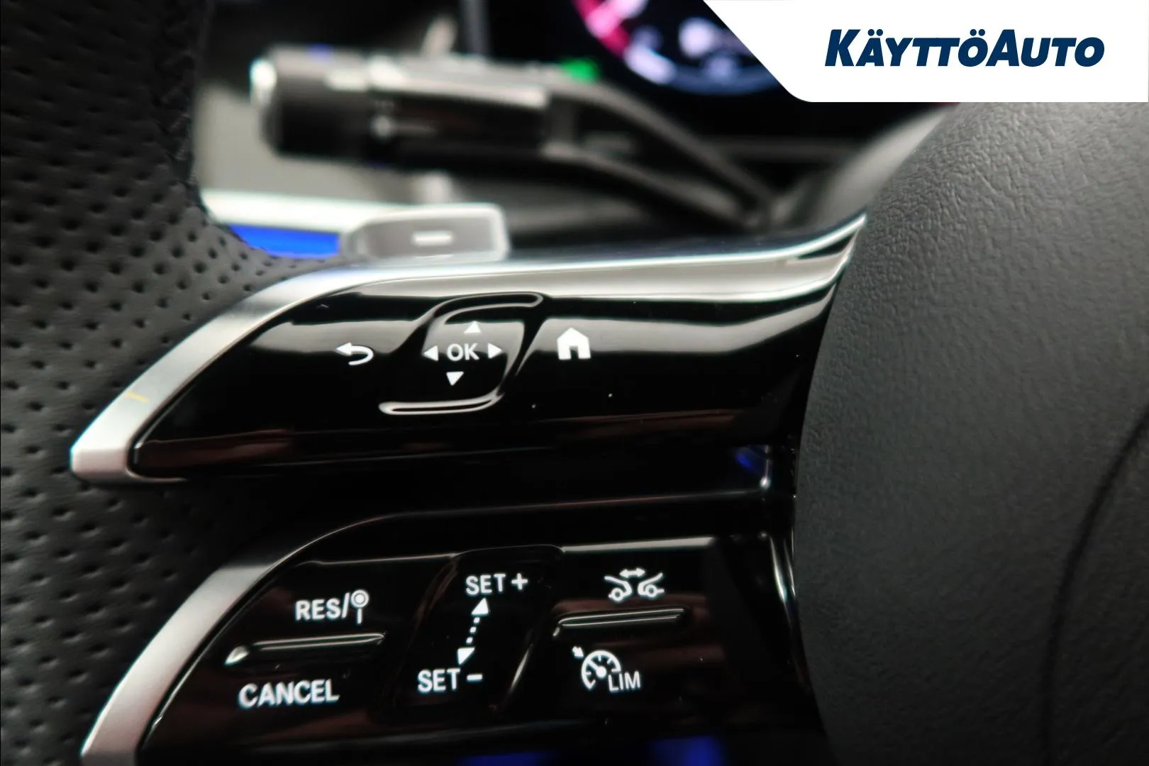 Mercedes-Benz GLC EVP-111 carousel image