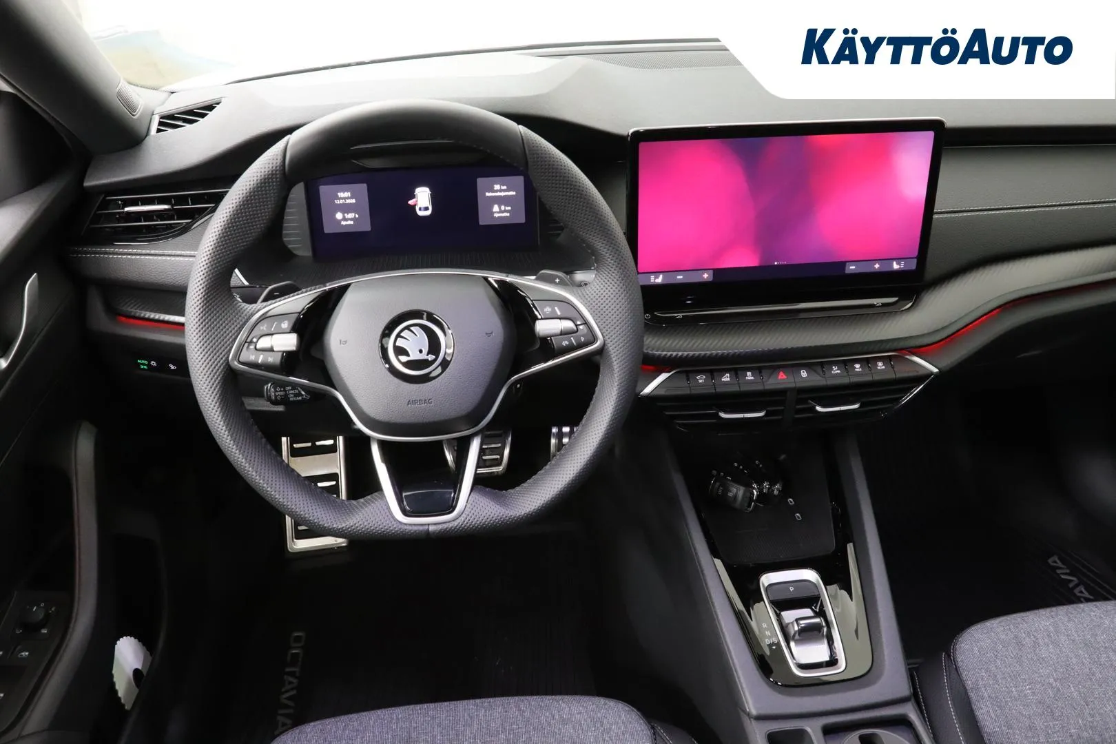 Skoda Octavia CRZ-799 carousel image