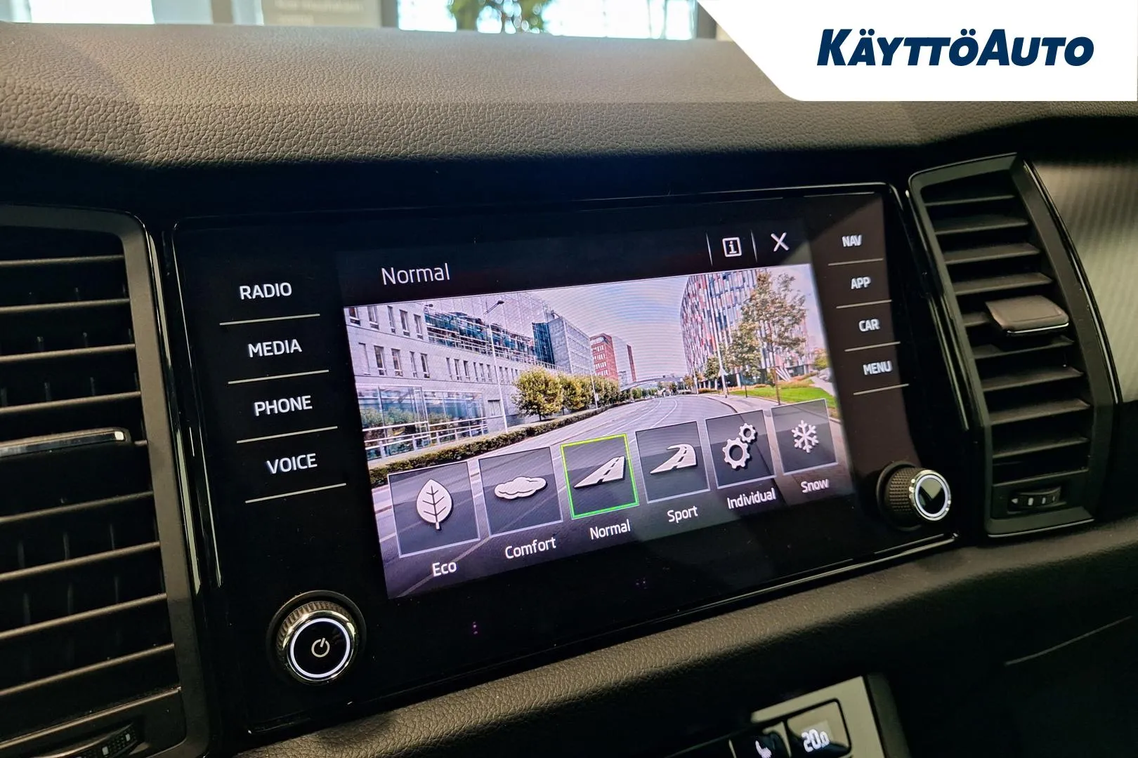 SKODA Kodiaq SVZ-460 carousel image