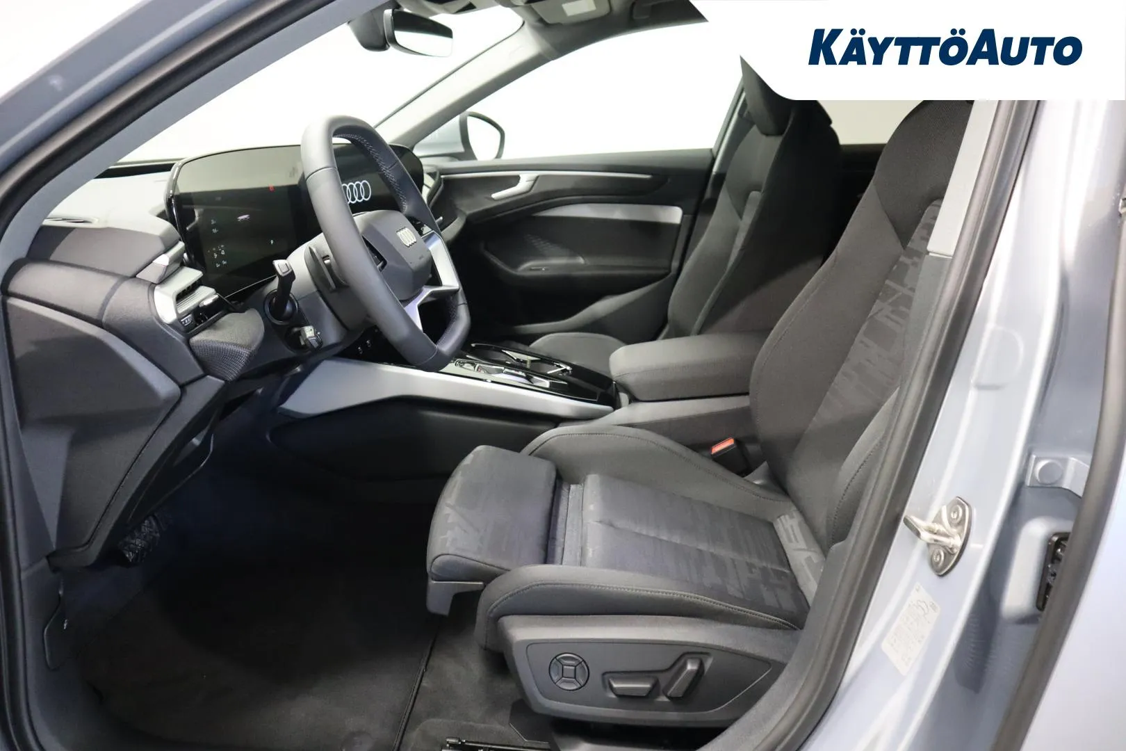 Audi A6 EVR-702 carousel image