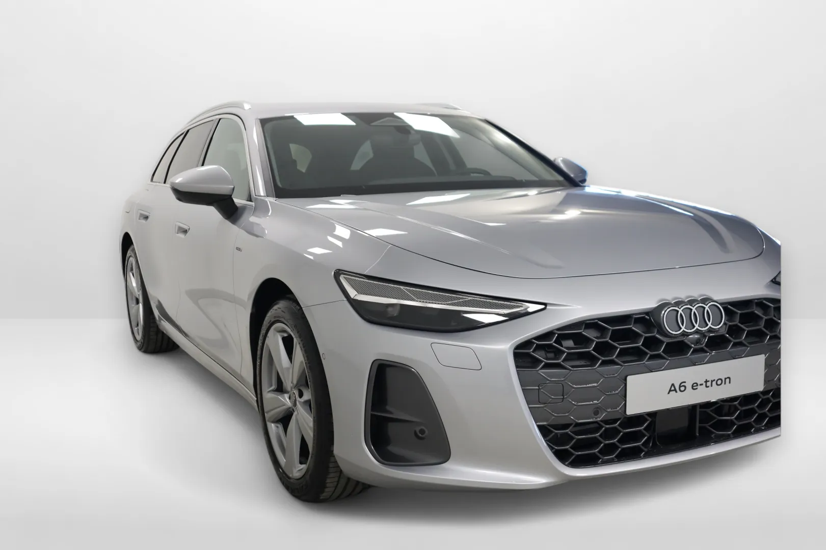 Audi A6 EVR-702 carousel image