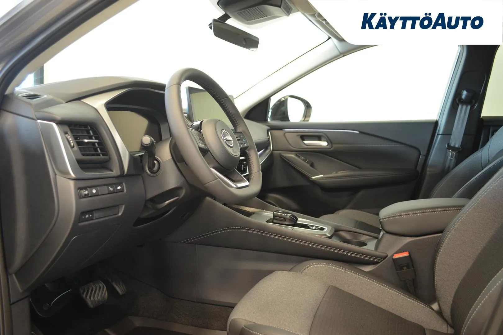 Nissan Qashqai GRN-123 carousel image