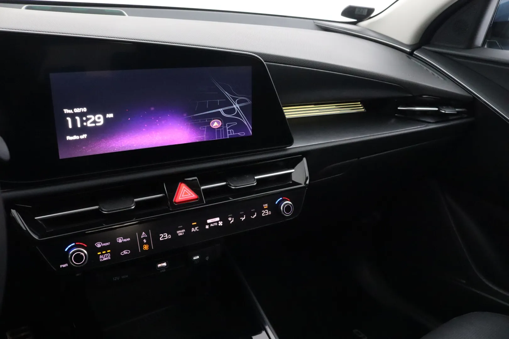 KIA Niro FRX-713 carousel image