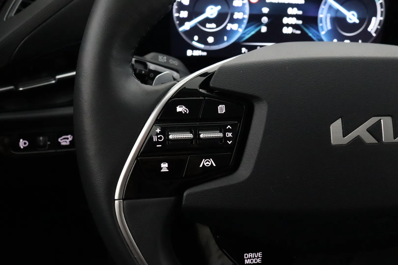 KIA Niro FRX-713 carousel image