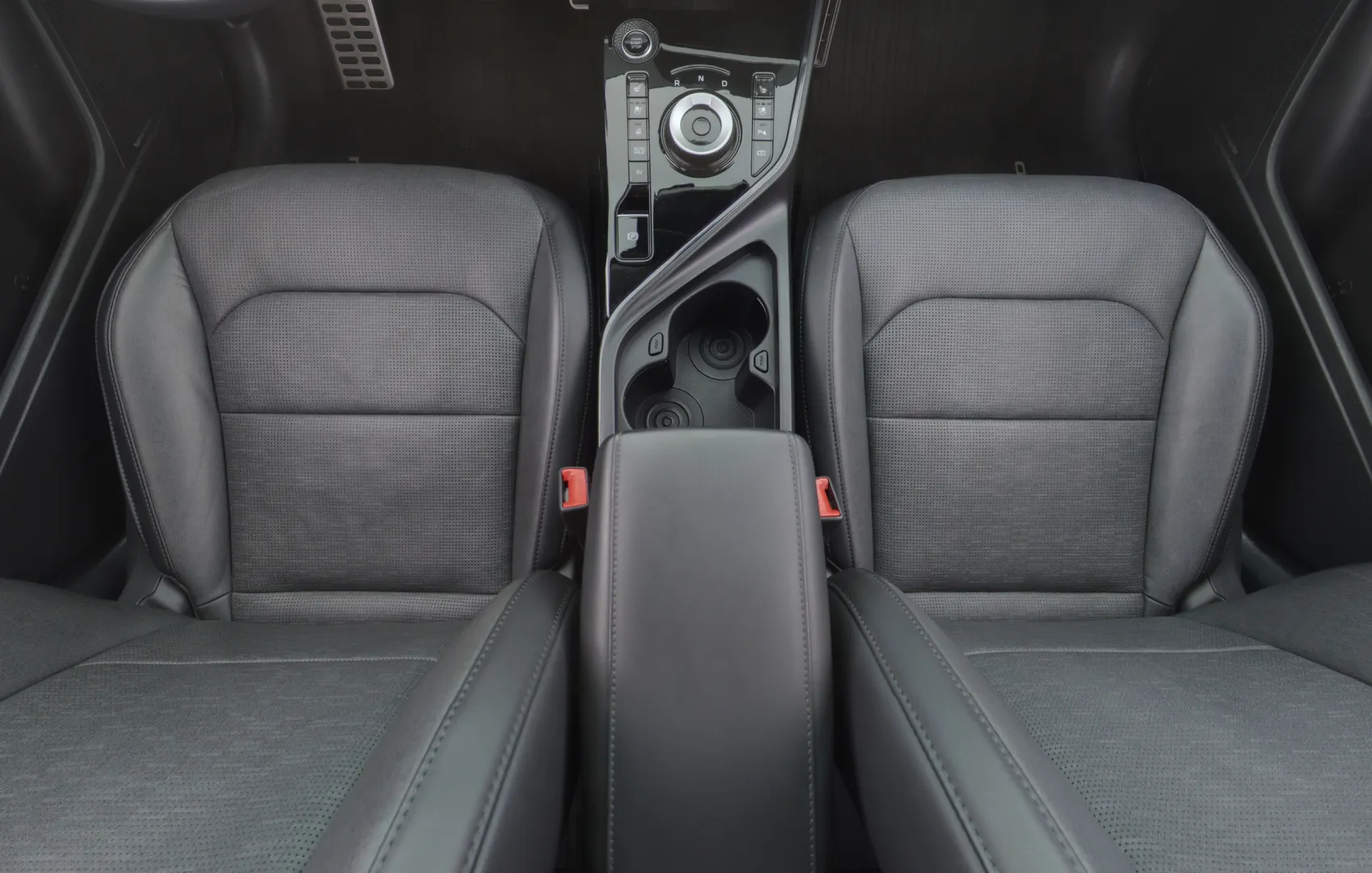 KIA Niro FRX-713 carousel image