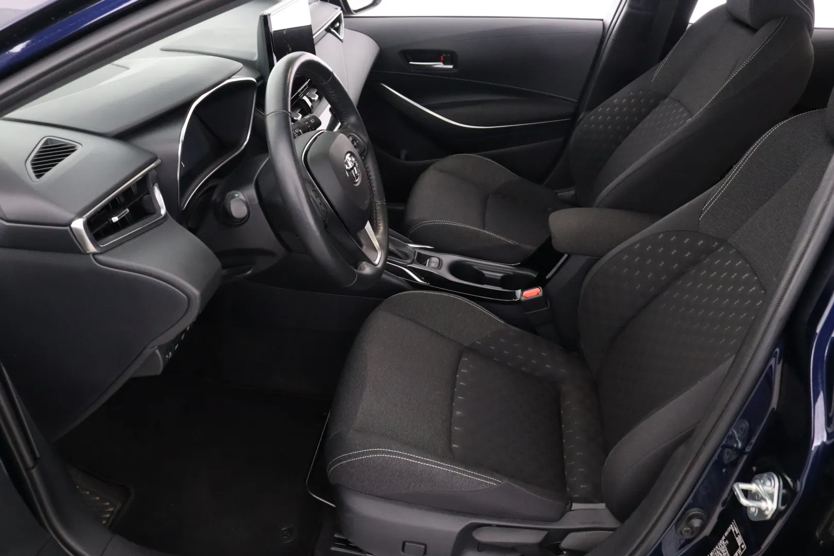 Toyota Corolla CRS-412 carousel image